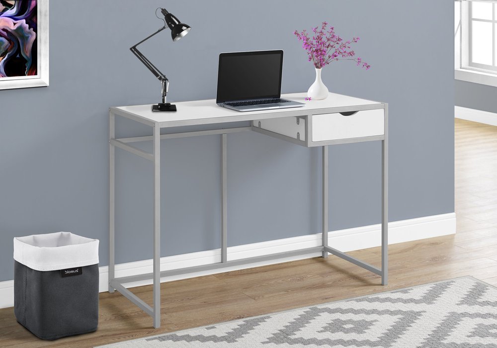 20" White and Silver Computer Desk