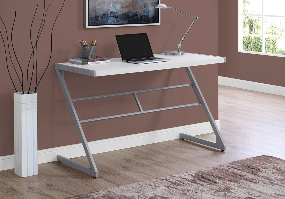 22" White and Silver Computer Desk