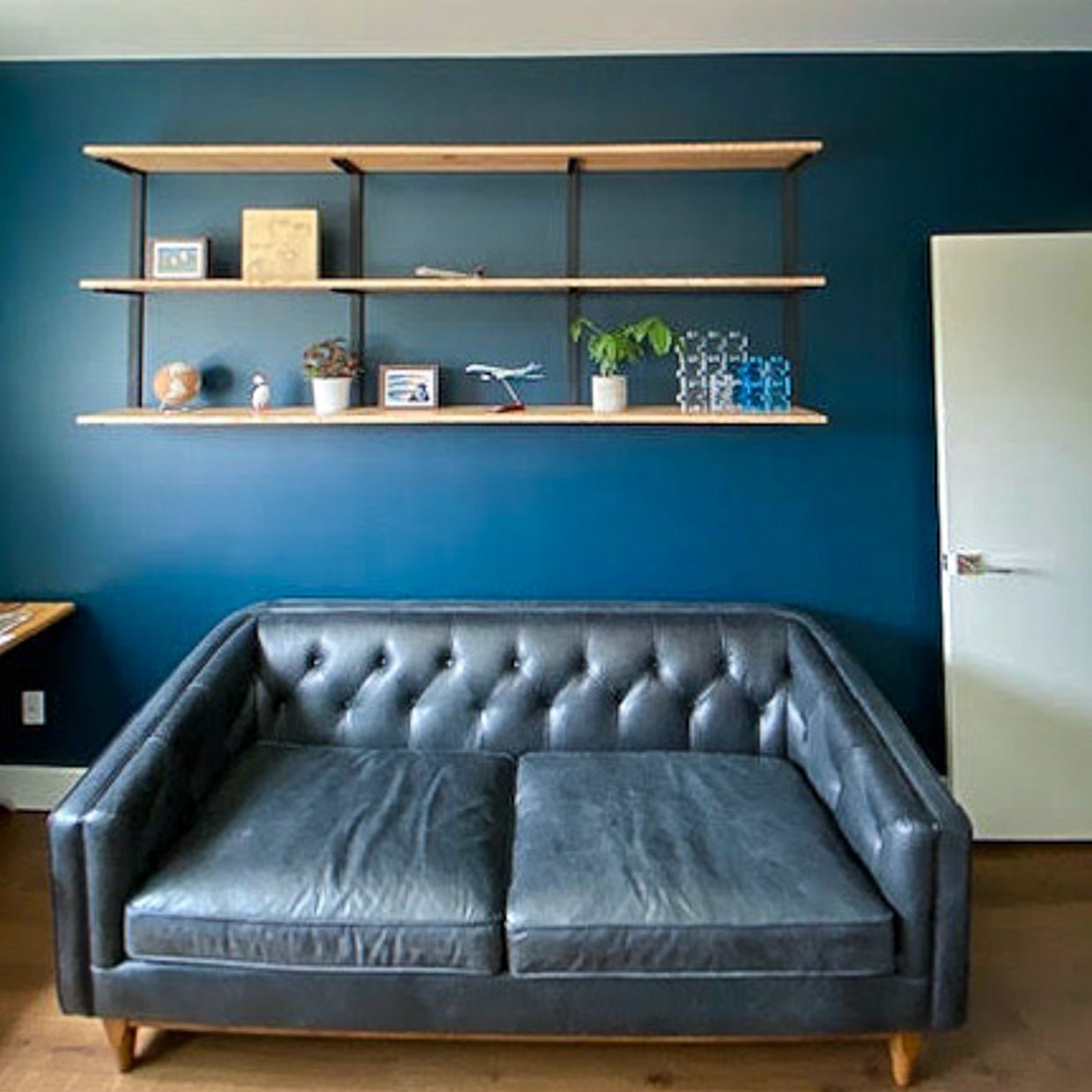 Wall Mount 3 Shelf Unit: 30" H