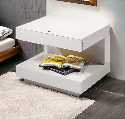 16" White Glossy Veneer Nightstand