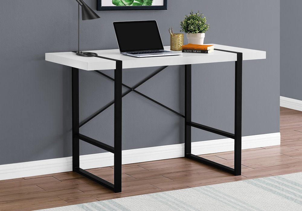 24" White and Black Computer Desk