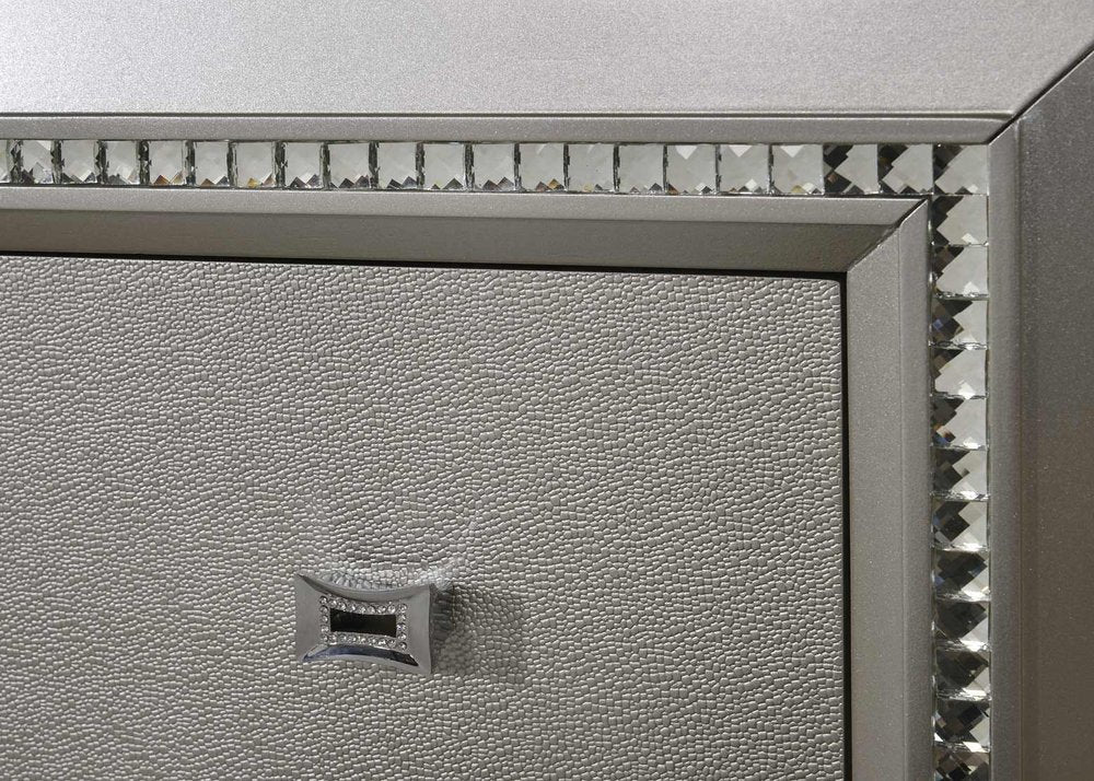 67" X 91" X 69" Pu Champagne Wood Upholstered (Hb) Led Queen Bed