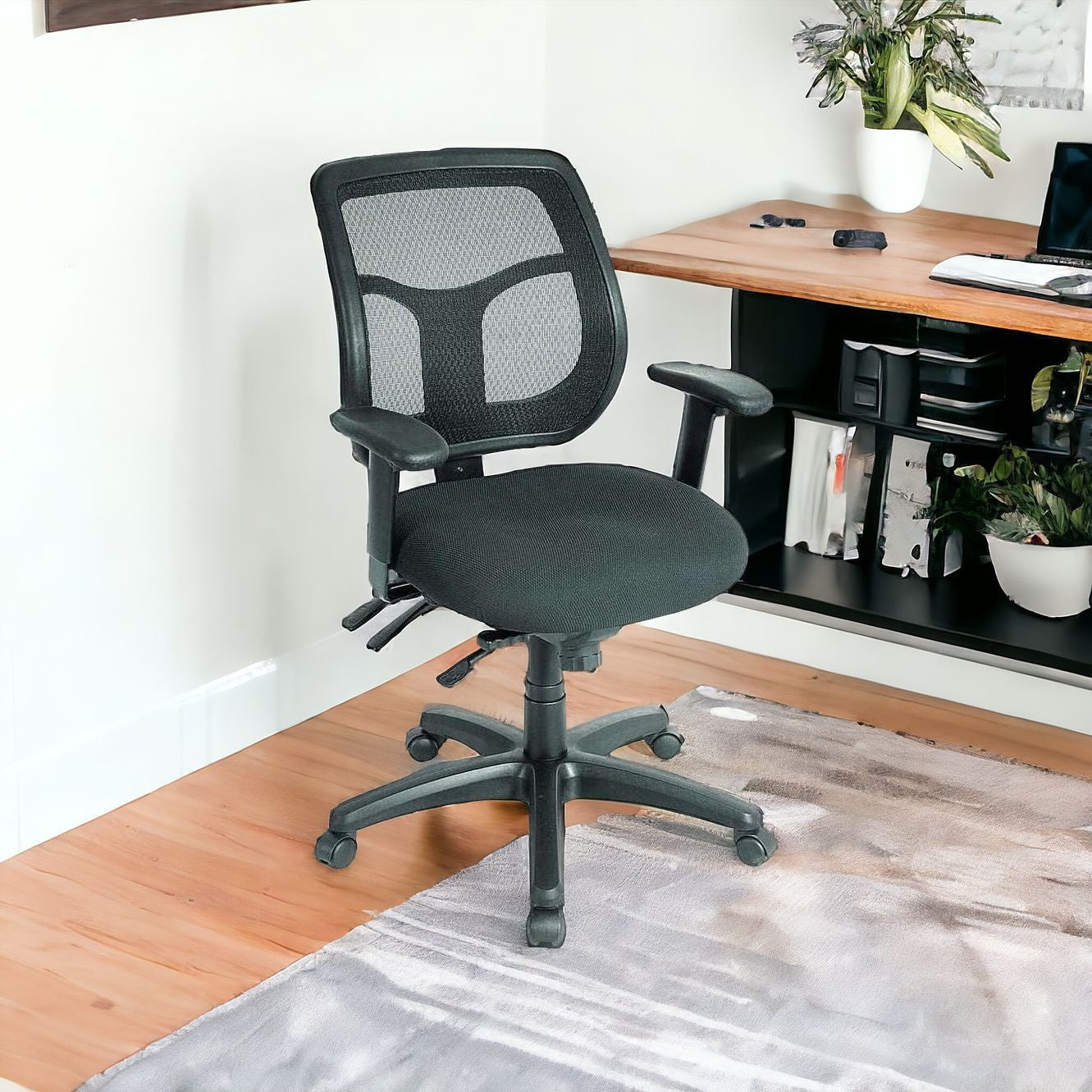 Black Adjustable Swivel Mesh Rolling Office Chair