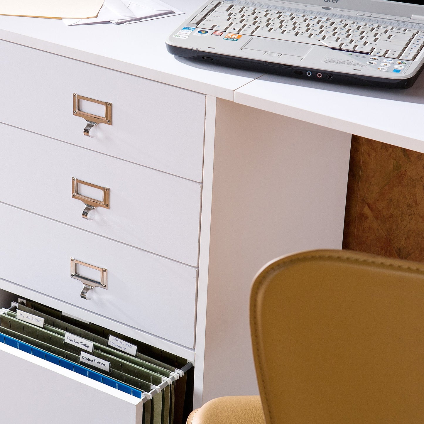 Fold-out Organizer and Craft Desk