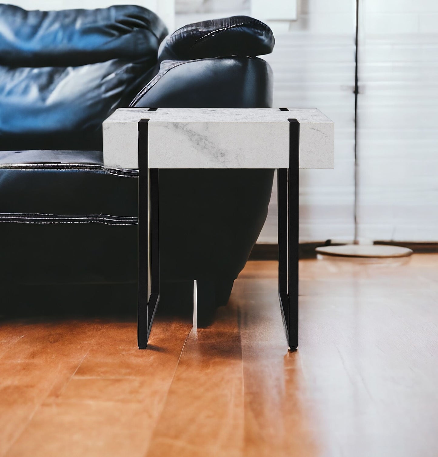 20" White Manufactured Wood And Iron Square End Table