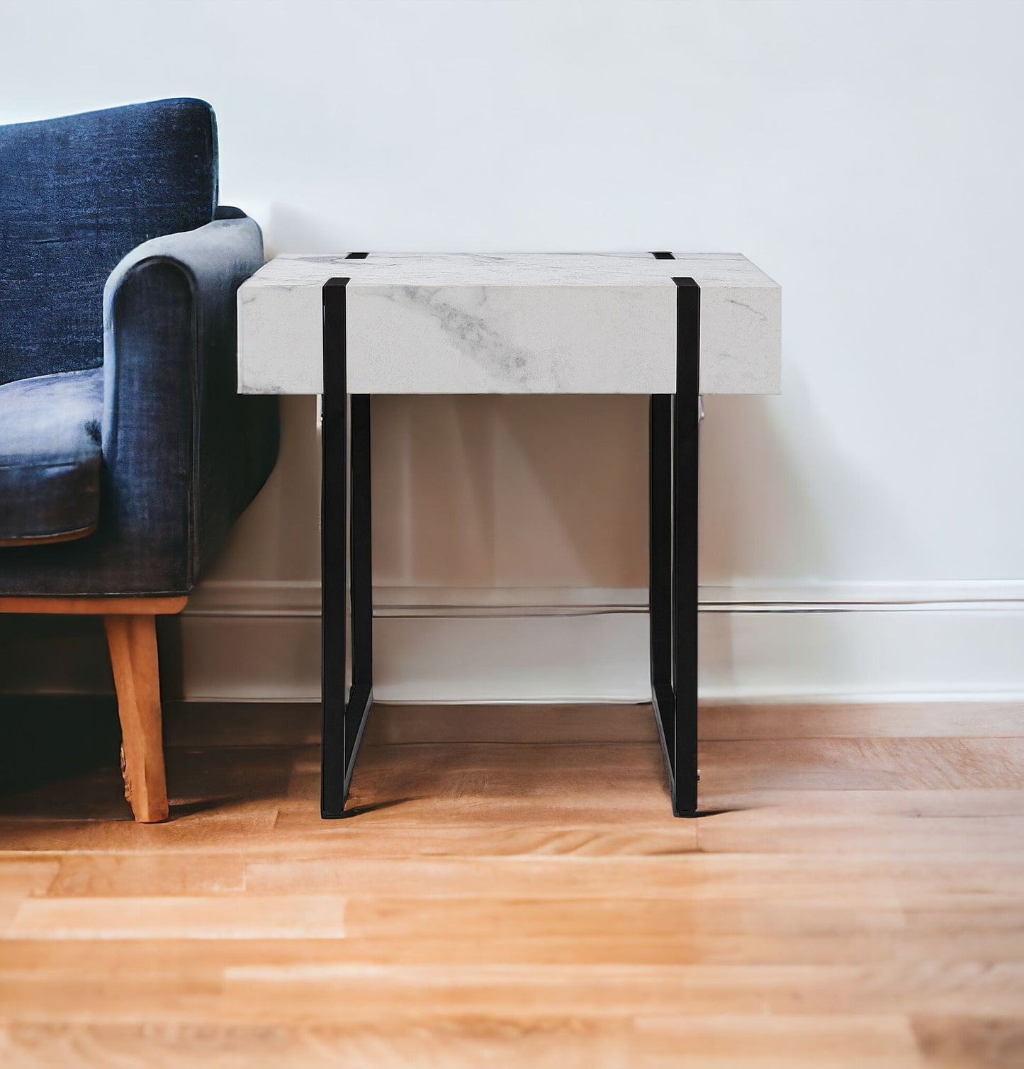 20" White Manufactured Wood And Iron Square End Table