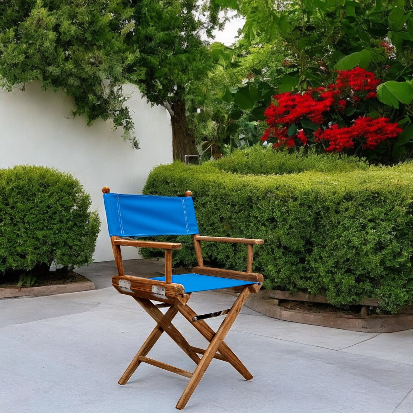 23" Blue and Natural Wood Solid Wood Indoor Outdoor Director Chair