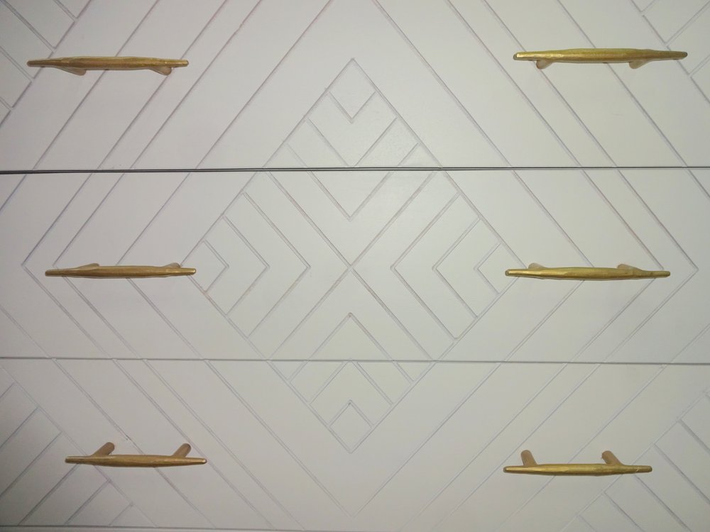 38" Ivory Carved Geometric Solid Wood Three Drawer Dresser