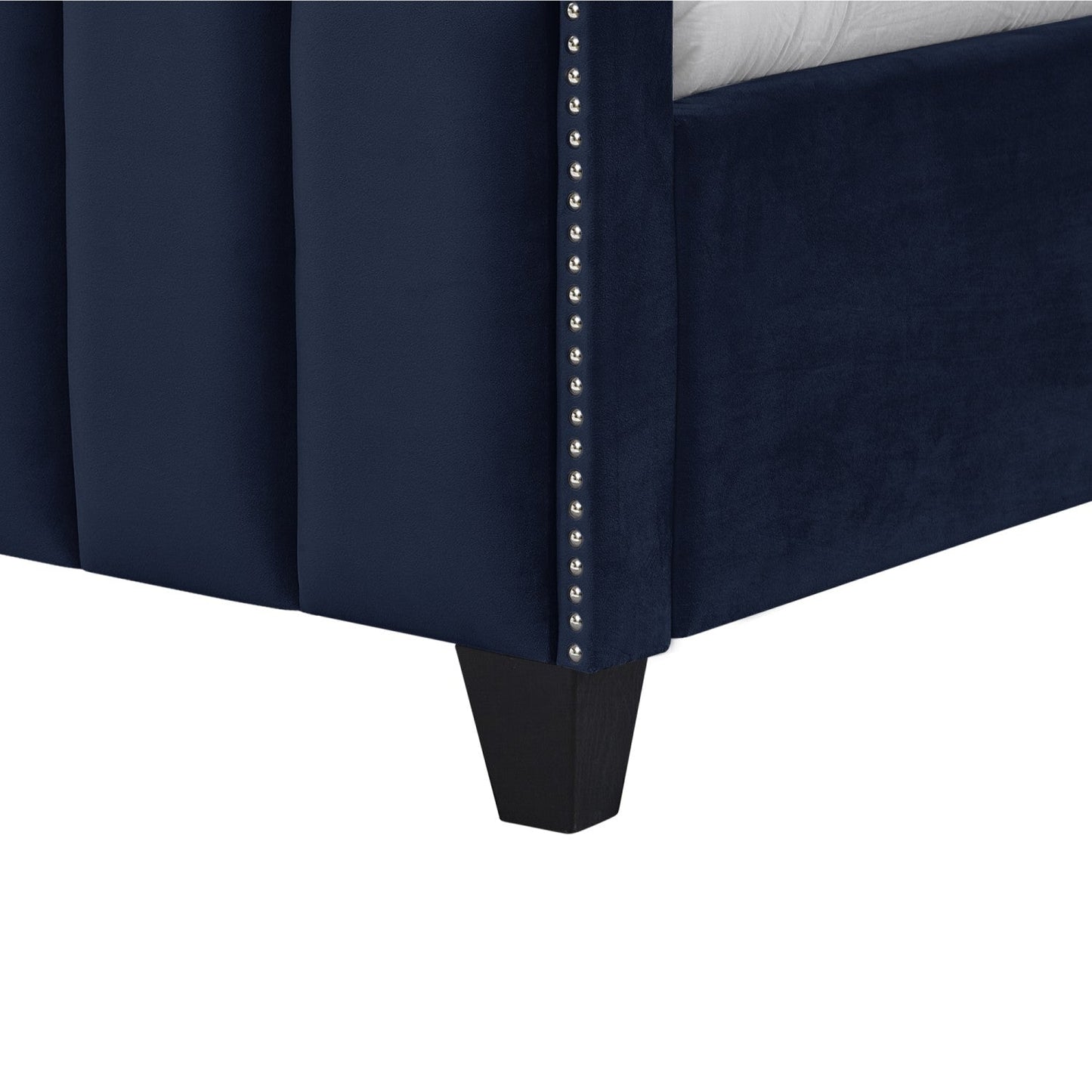 Poppy Upholstered Platform Bed